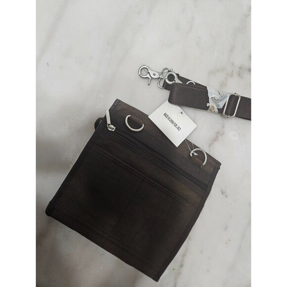 NWT Joann Marie Women's Black Leather Crossbody Wallet Organizer Macro Bag - Picture 5 of 10